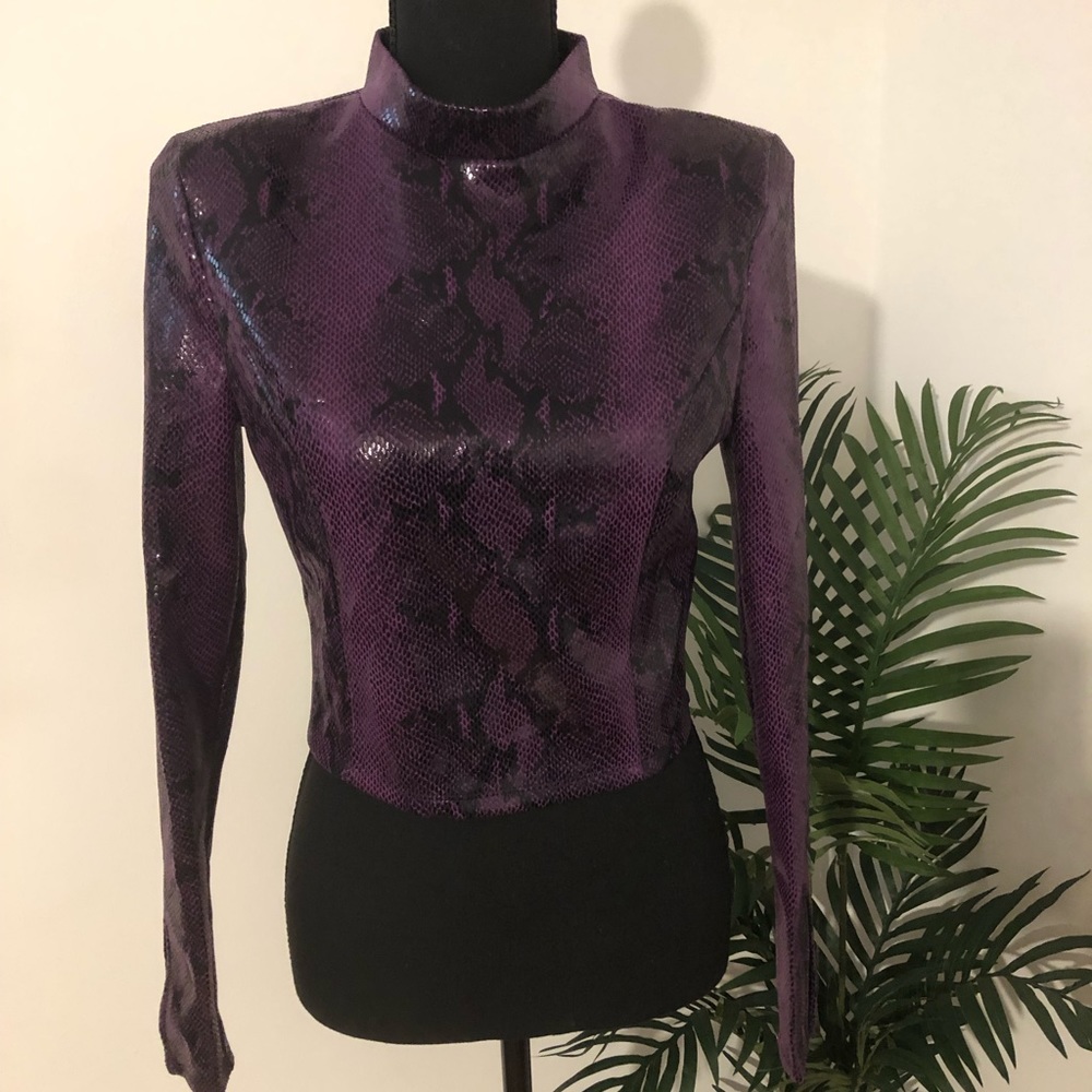 Snake print top